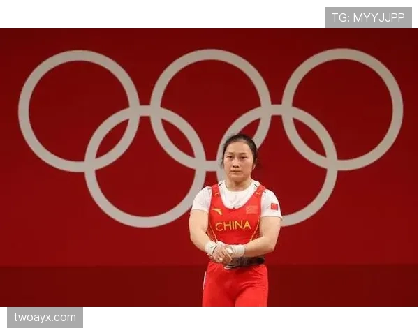 廖秋云居然抢着买名牌包？这和她训练场上的样子认真的吗！